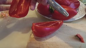 Запасаю перец на зиму.