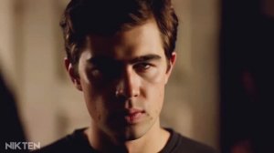 Дневники вампира. Бодров и Цой