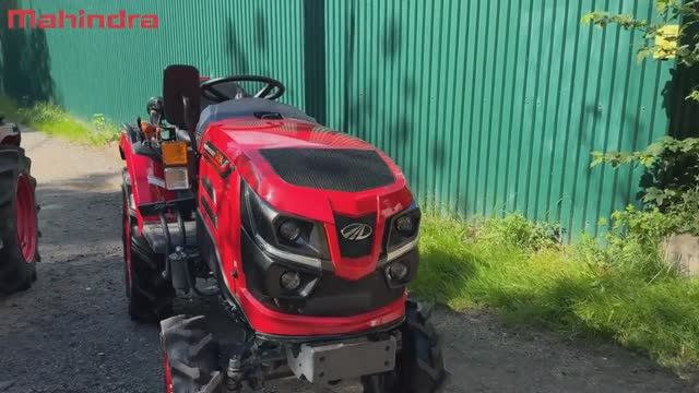 Трактор получивший Японскую медаль за качество