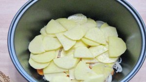 Форель с картофелем в мультиварке
