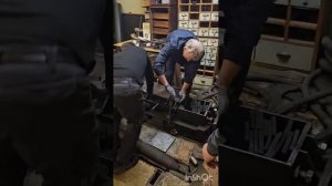 испытания машин для бестраншейной замены коммуникации и разрушения труб на заводском стенде