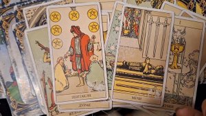 ТАРО РАСКЛАД\ КТО ЗА ВАМИ НАБЛЮДАЕТ?!