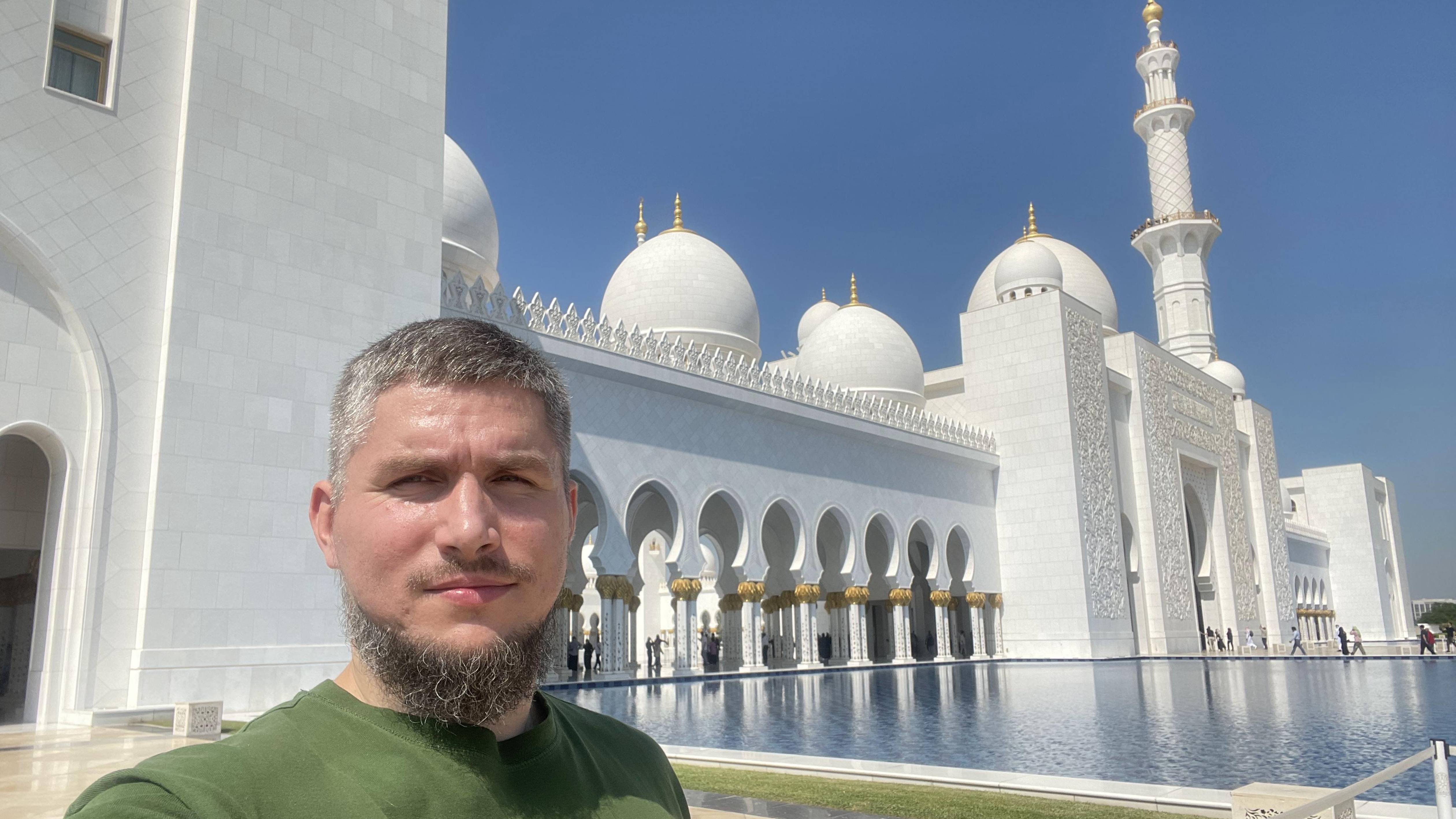 The United Arab Emirates[b] (UAE) / DUBAI 2024 / ABU-DABI (Абу-Даби + Дубаи личный визит 2024) смотреть онлайн