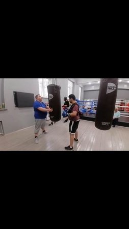БОКС. ПОСТАНОВКА УДАРА С ТРЕНАЖЁРОМ ПАНЧЕРА. @ boxing-club.ru  #