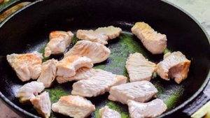 Индейка тушеная с яблоками