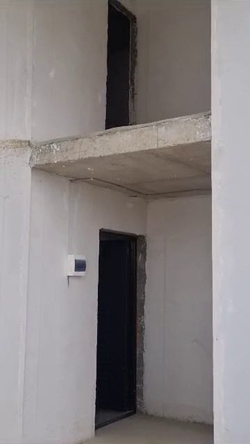 Отличная двух уровневая квартира в шаговой доступности от моря! смотреть онлайн