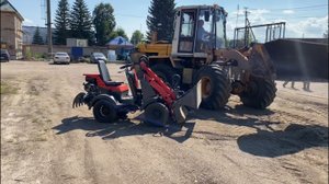Работа кирковщика и планировщика мини погрузчика IRSA