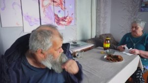 Как живём в деревне без электричества воды и газа Уход за огородом Едим свои помидоры