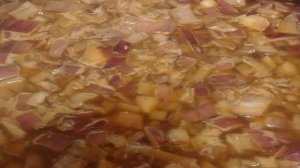 Индейка, тушенная с ананасами