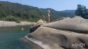 Райское место в долине Аше, показали нам наши Краснодарские друзья. 😇👍