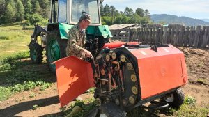 Михалыч купил пресс-подборщик.