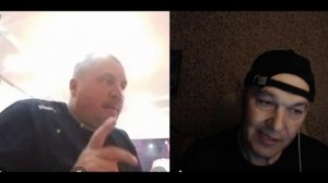 "Ты на приятном общаешься"