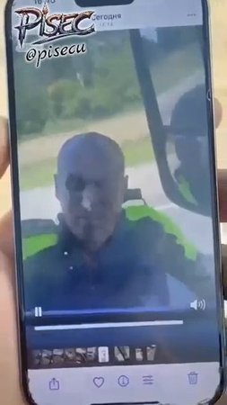 В Дагестане дальнобойщик устроил опасную погоню с ДПС, протащив инспектора 5 км.
