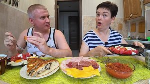 Мукбанг Вован НЕ ОЦЕНИЛ моих стараний! Предложила РАССТАТЬСЯ! Обсуждаем дела! Семейный обед в России