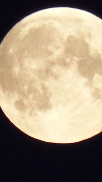 Реальное видео, это просто невероятно / ПОЛНАЯ ЛУНА СНЯТА НА КАМЕРУ смотреть онлайн