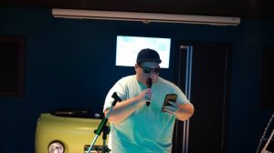 Выступил с рэпом собственного сочинения Признание