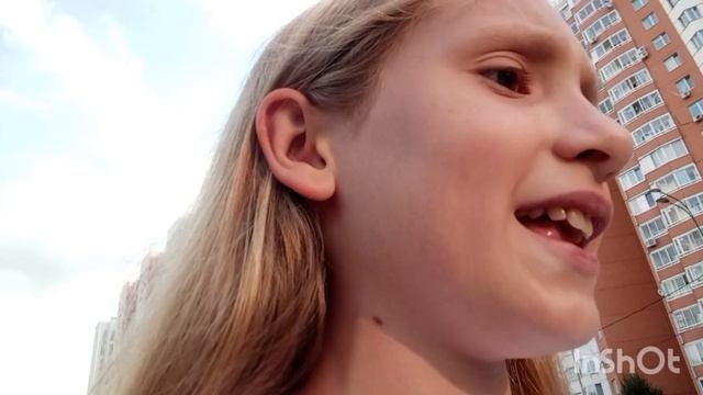 Гуляю с ЛП по ТЦ! смотреть онлайн