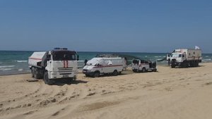 Черное море, есть ли мазут? Пляж "Рябинушка". 30 июля 2025