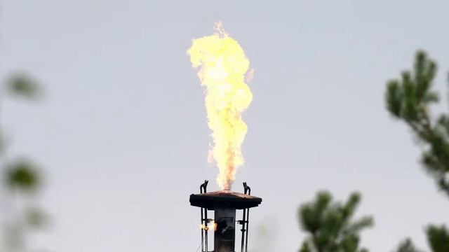 Минэнерго Румынии объявило ЧС из-за загрязненной азербайджанской нефти. смотреть онлайн