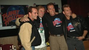 Открытия ресторана Планета Голливуд МОСКВА 1996 год...