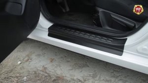 Накладки на внутренние пороги дверей Mazda 3 седан (russ-artel.ru)