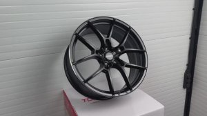 Диски SRL DQ020 20 8.5J вес 10,2kg Satin Black Machine Lip