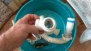 Химия не помогает очистить слив раковины...100% вариант очистки!