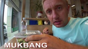 Мукбанг. Куча дел. Присел перекусить и побегу дальше.