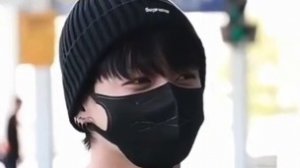 🌟"Невидимый герой: Чонгук и его тихий жест доброты" 🤝🫂