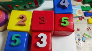 раскладываем цифры на кубики