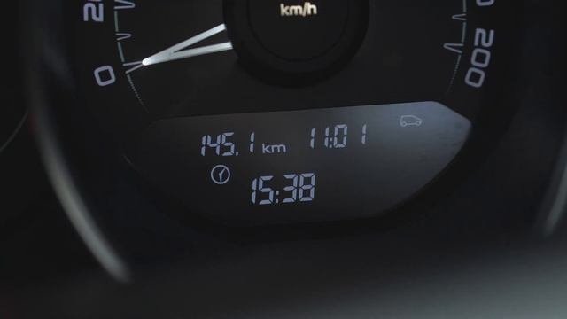 Пенная раскоксовка LAVR COMLEX на автомобиле LADA VESTA  Тест на стойкость пены в реальных условиях