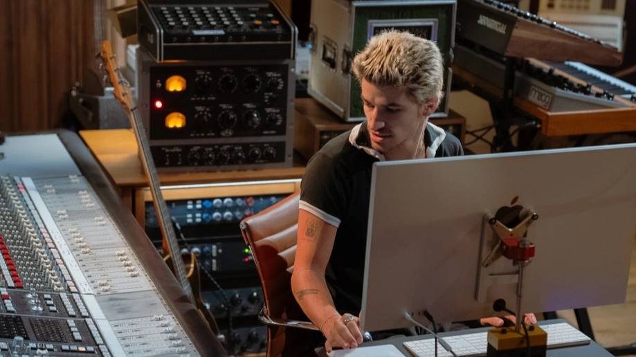 07. Rearrangement, Resampling, Outro, Bass and Vocal Processing