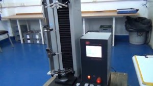 Испытание на растяжение образцов из резины