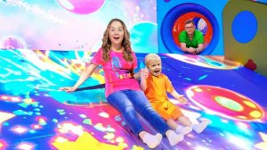 Оливер и Мама в Hello Park в Дубае