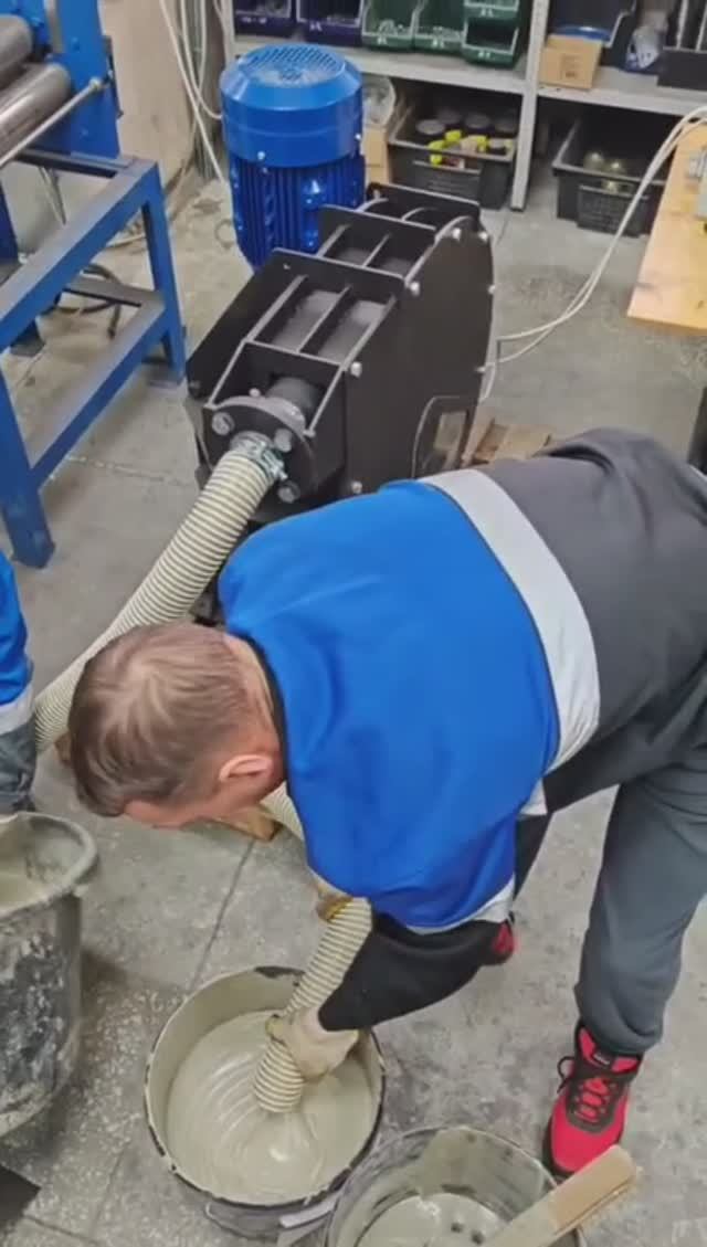 Испытания по перекачиванию густой мастики перистальтическим насосом SIGVA PP-E-50  (НП-50) смотреть онлайн