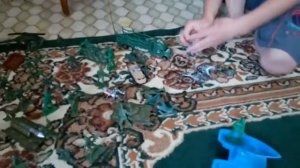 Домашние сражения игрушек Военные солдатики танки самолеты Обзор игрушек Масштабное сражение