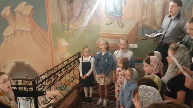 Первое песнопение детского хора воскресной школы при соборе Рождества Христова. смотреть онлайн