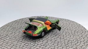 Модель автомобиля Porsche Targa 911S 1:43
