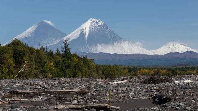 Извержение Ключевского вулкана на Камчатке разрушило дамбу. смотреть онлайн