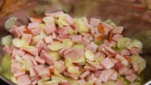 Испанский чесночный суп с перцем