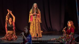 «Не будите», исполняет МГТК «Театр народной музыки «Иван да Марья», Полунина Екатерина.