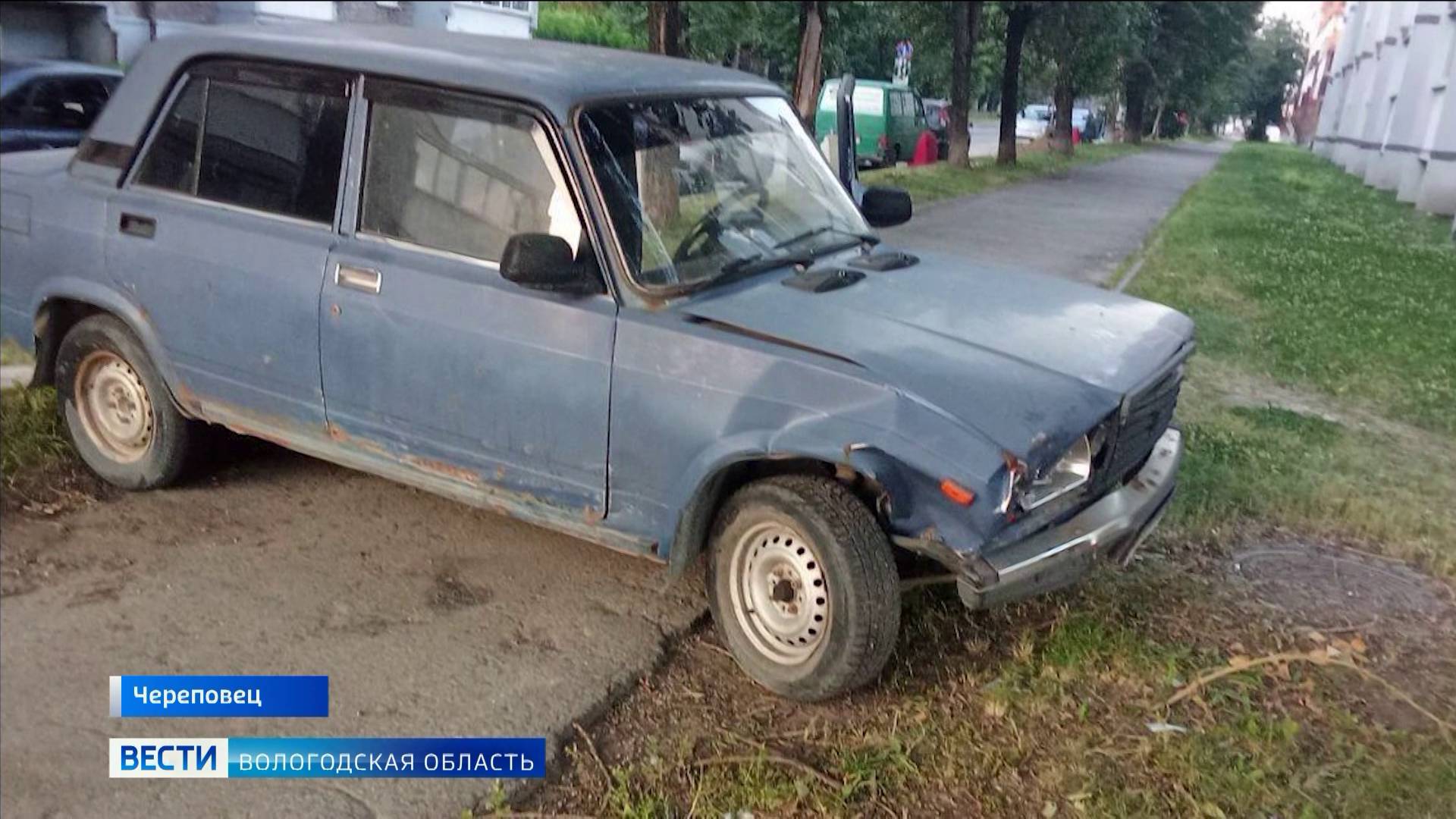 Горе-угонщик из Череповца врезался в первый же столб и потерял паспорт на месте преступления смотреть онлайн