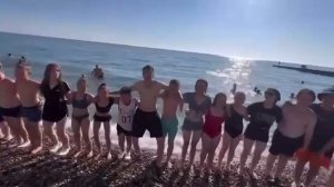 🤩 Казанские дети "взорвали" сеть клипом на песню Бьянки, снятым по пути в Сочи👍