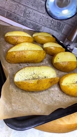 Картошка запеченная с беконом