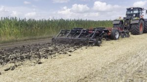 Ecolotiger ET535 в работе с трактором Xerion. Республика Татарстан