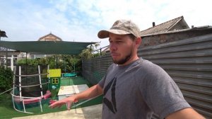 ОБЩАЯ КАРТИНА ДВОРА НАРИСОВАЛАСЬ УСЬАНОВИЛ ПОДИУМ СОБИРАЮ ШАТЕР ДВОР ПРИОБРАЖАЕТСЯ