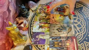 Что творится за  спиной 🔮 таро расклад