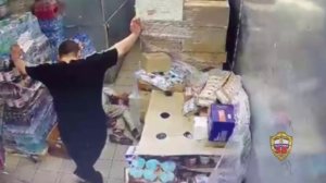 Полицейские района Гольяново задержали подозреваемого в причинении тяжкого вреда здоровью посетителю