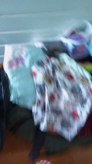 я на море показываю свой дом