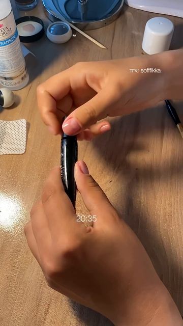 делаю маникюр сама себе | инст/тгк: sofffikka смотреть онлайн